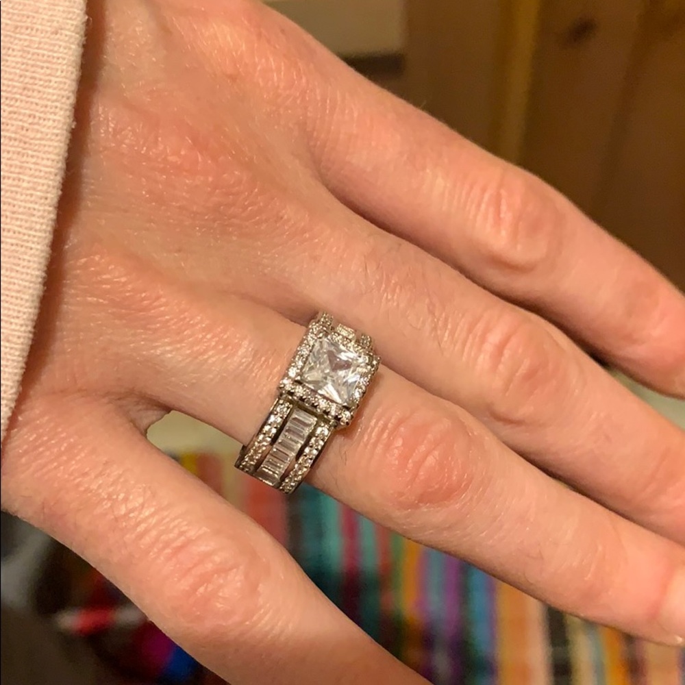 White Sapphire Sterling Silver Ring - Picture 5 of 8